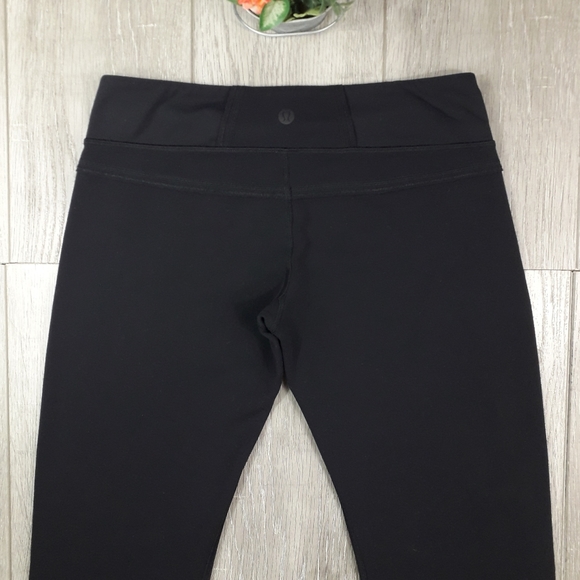 Lululemon | Black Power Up Cropped straight leg leggings - Picture 10 of 14